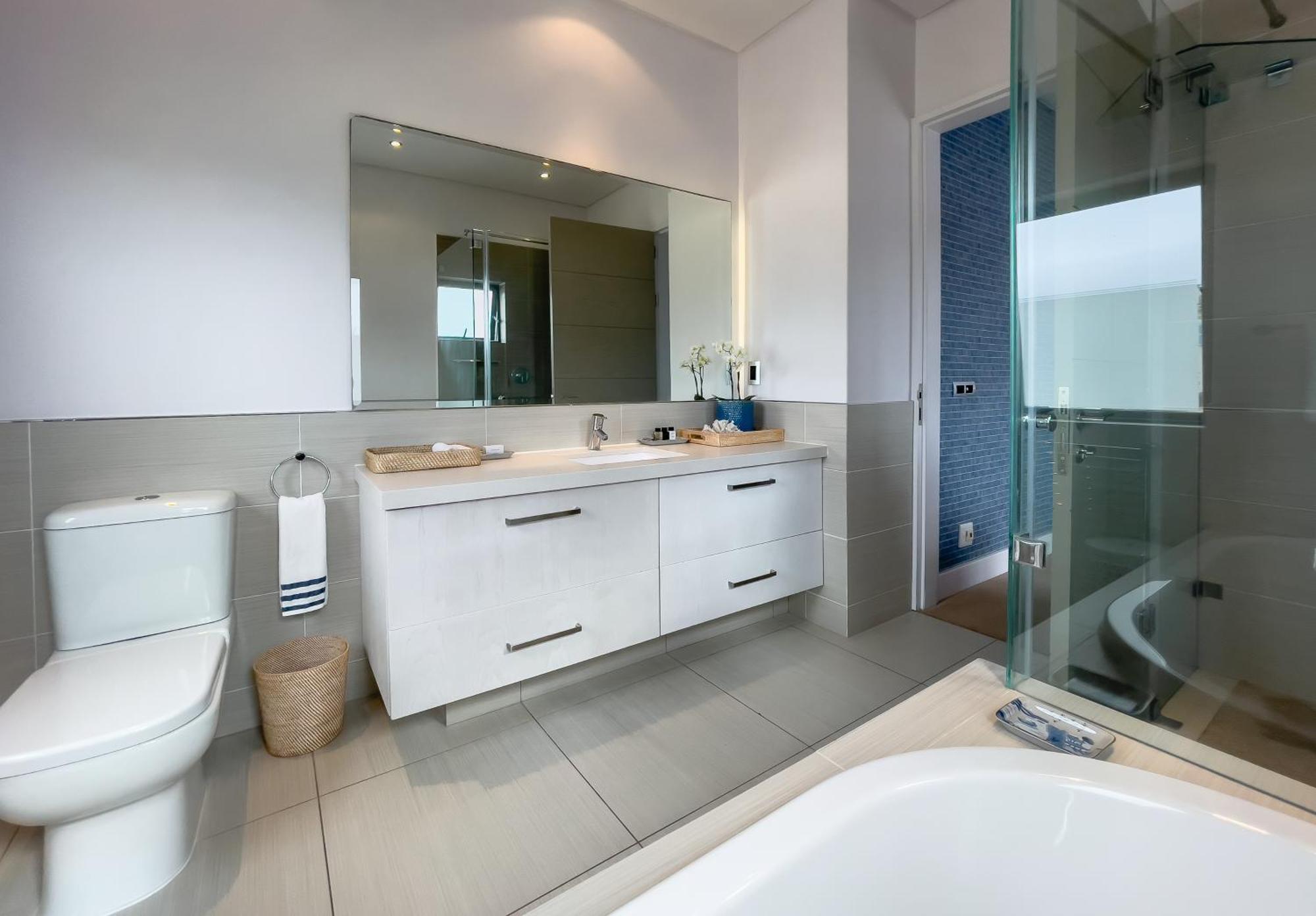 Le Paradis Penthouse * Hermanus